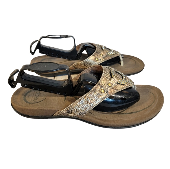 Abeo Sunrise Off White Faux Snake Skin Print Flip Flops Women's Size 10 - Picture 7 of 12